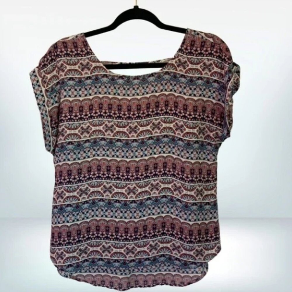 Women's Flowy Short Sleeve Top